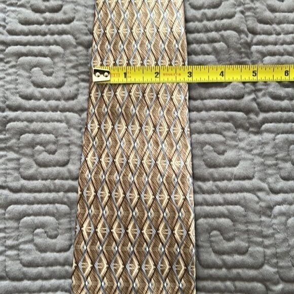 Cambridge Classics 100% Silk Tie - Picture 3 of 5